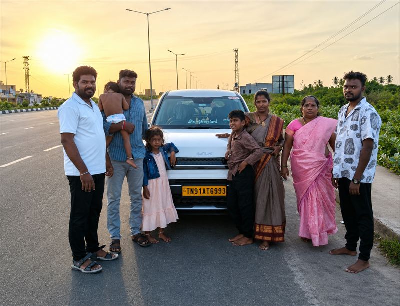 Seyon Drop Taxi Happy Family Trip